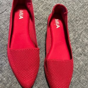 red MIA flats